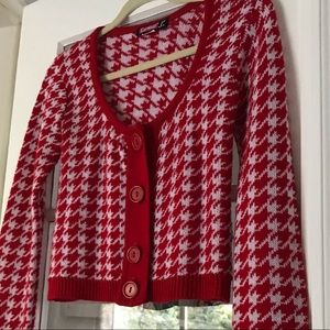 Red & White short Cardigan ♥️